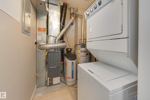 #20 3040 Spence Wd Sw, Edmonton, AB - Indoor Photo Showing Laundry Room