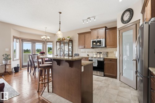 #10 340 Spruce Ridge Rd, Spruce Grove, AB - Indoor Photo Showing Kitchen With Stainless Steel Kitchen With Upgraded Kitchen