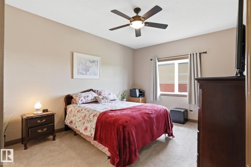 #10 340 Spruce Ridge Rd, Spruce Grove, AB - Indoor Photo Showing Bedroom