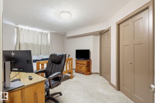 #10 340 Spruce Ridge Rd, Spruce Grove, AB - Indoor Photo Showing Office