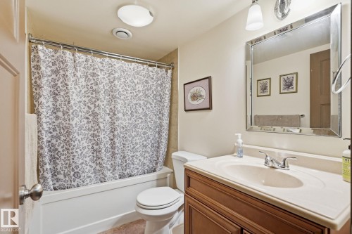#10 340 Spruce Ridge Rd, Spruce Grove, AB - Indoor Photo Showing Bathroom