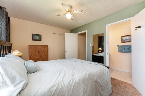 7 Camelot Crescent, Leduc, AB - Indoor Photo Showing Bedroom