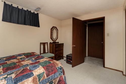 7 Camelot Crescent, Leduc, AB - Indoor Photo Showing Bedroom