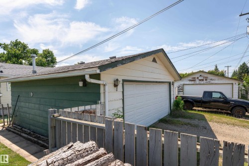 7 Camelot Crescent, Leduc, AB - Outdoor With Exterior