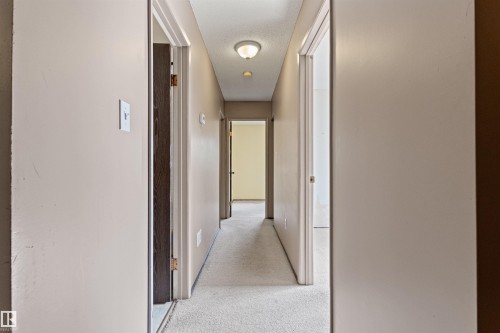 1984 68 Street Nw, Edmonton, AB - Indoor Photo Showing Other Room