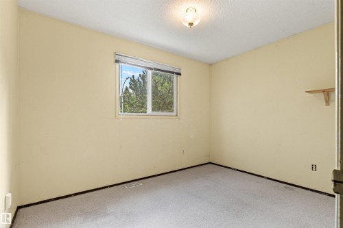 1984 68 Street Nw, Edmonton, AB - Indoor Photo Showing Other Room