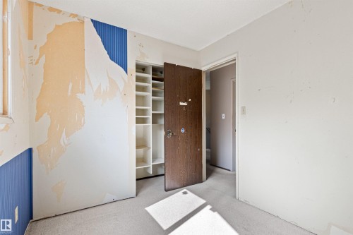 1984 68 Street Nw, Edmonton, AB - Indoor Photo Showing Other Room