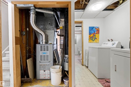 1984 68 Street Nw, Edmonton, AB - Indoor Photo Showing Laundry Room