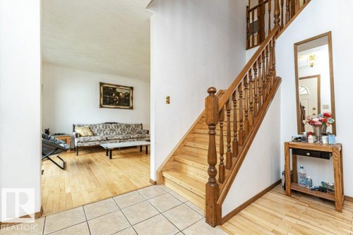 3303 42A Avenue Nw, Edmonton, AB - Indoor Photo Showing Other Room