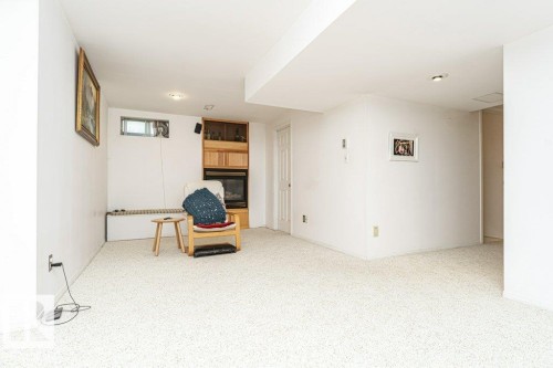 3303 42A Avenue Nw, Edmonton, AB - Indoor Photo Showing Other Room