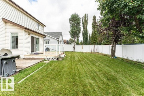 3303 42A Avenue Nw, Edmonton, AB - Outdoor