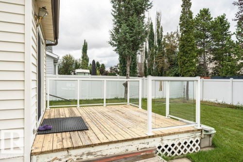 3303 42A Avenue Nw, Edmonton, AB - Outdoor