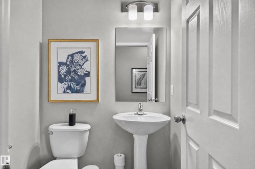 17 Spruce Ridge Cove, Spruce Grove, AB - Indoor Photo Showing Bathroom