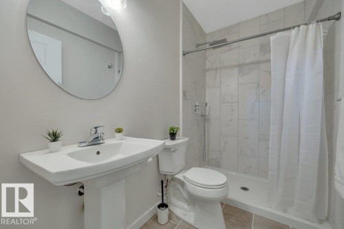 169 Stonehouse Way, Leduc, AB - Indoor Photo Showing Bathroom