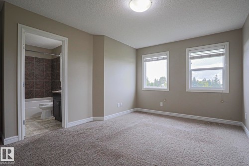 1456 33B Street Nw, Edmonton, AB - Indoor Photo Showing Other Room