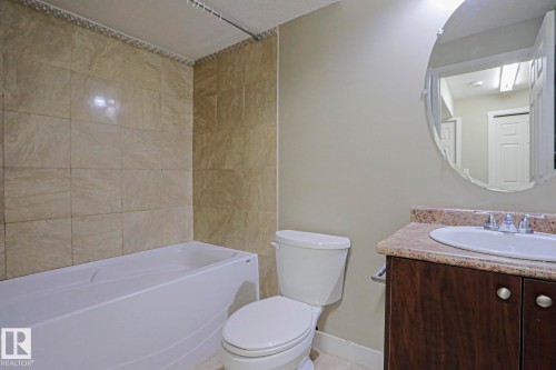 1456 33B Street Nw, Edmonton, AB - Indoor Photo Showing Bathroom