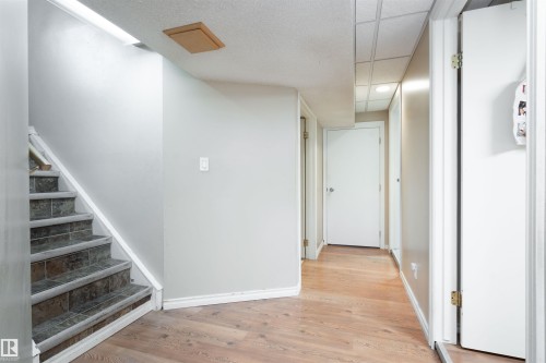 12022 43 Street Nw, Edmonton, AB - Indoor Photo Showing Other Room