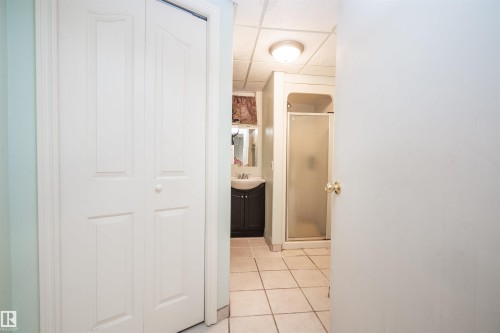 12022 43 Street Nw, Edmonton, AB - Indoor Photo Showing Other Room
