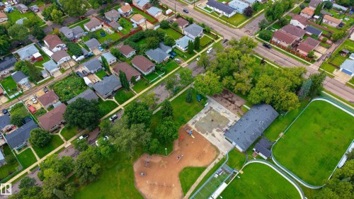 12022 43 Street Nw, Edmonton, AB - 