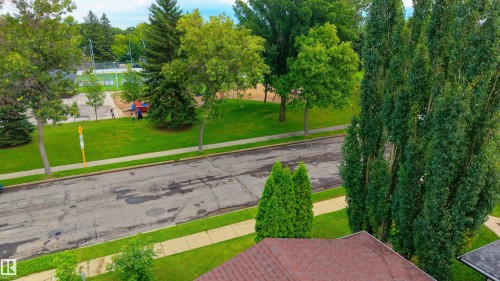 12022 43 Street Nw, Edmonton, AB - Outdoor