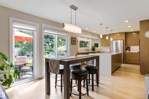 11 Arcand Drive, St. Albert, AB - Indoor
