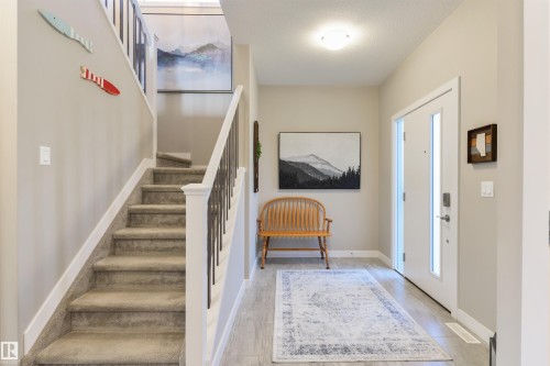 23 Kingsbury Circle, Spruce Grove, AB - Indoor Photo Showing Other Room