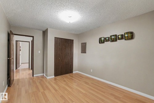 11167 52 Street Nw, Edmonton, AB - Indoor Photo Showing Other Room