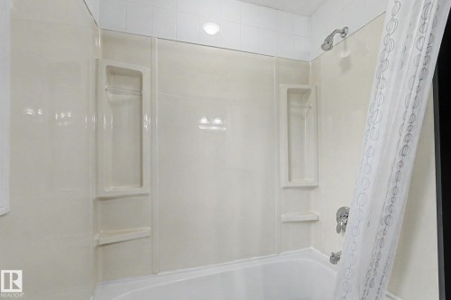 11167 52 Street Nw, Edmonton, AB - Indoor Photo Showing Bathroom