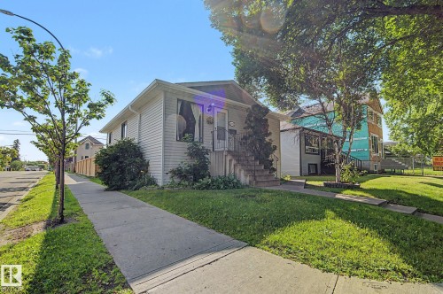 11167 52 Street Nw, Edmonton, AB - Outdoor