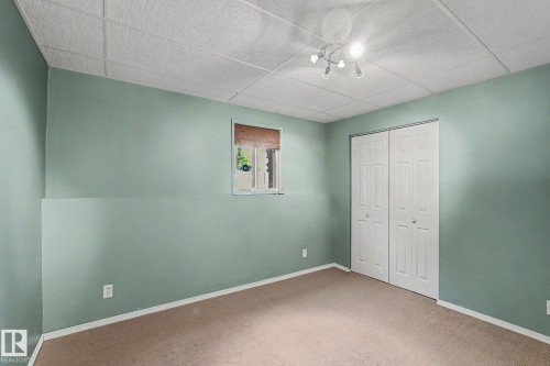 11167 52 Street Nw, Edmonton, AB - Indoor Photo Showing Other Room