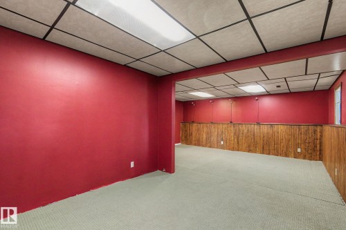 11167 52 Street Nw, Edmonton, AB - Indoor Photo Showing Other Room