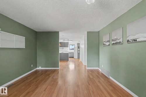 11167 52 Street Nw, Edmonton, AB - Indoor Photo Showing Other Room