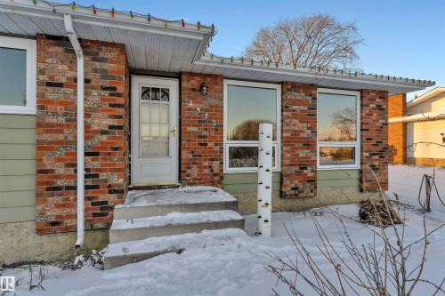 4320 74 Street Nw, Edmonton, AB - Outdoor