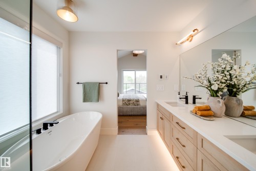 95 Jubilation Drive, St. Albert, AB - Indoor Photo Showing Bathroom