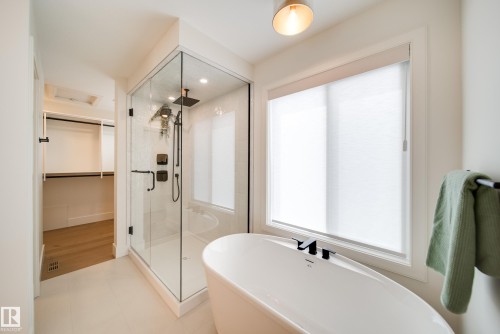 95 Jubilation Drive, St. Albert, AB - Indoor Photo Showing Bathroom