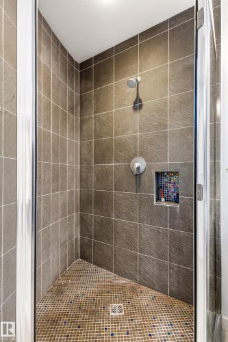 13868 110A Avenue Nw, Edmonton, AB - Indoor Photo Showing Bathroom