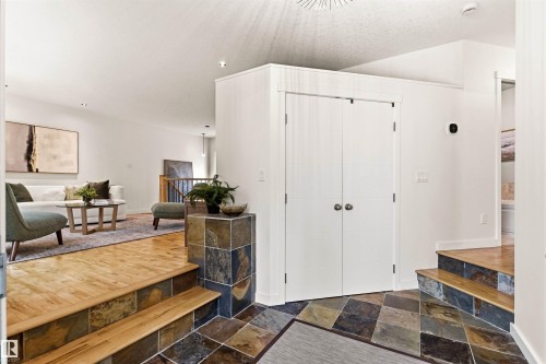13868 110A Avenue Nw, Edmonton, AB - Indoor