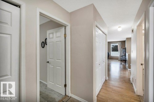 8146 27 Avenue Nw, Edmonton, AB - Indoor Photo Showing Other Room