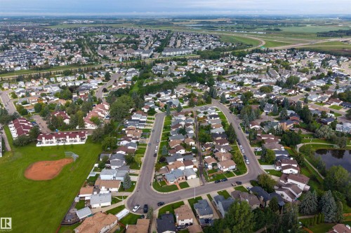 9328 175 Avenue Nw, Edmonton, AB - Outdoor With View