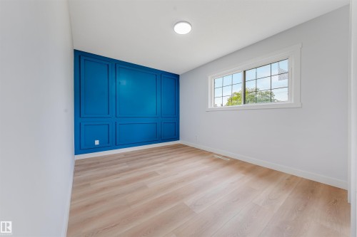 12023 137 Avenue Nw, Edmonton, AB - Indoor Photo Showing Other Room
