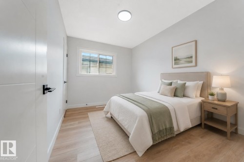 12023 137 Avenue Nw, Edmonton, AB - Indoor Photo Showing Bedroom