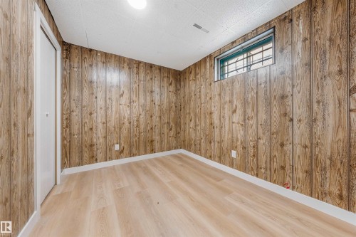 12023 137 Avenue Nw, Edmonton, AB - Indoor Photo Showing Other Room