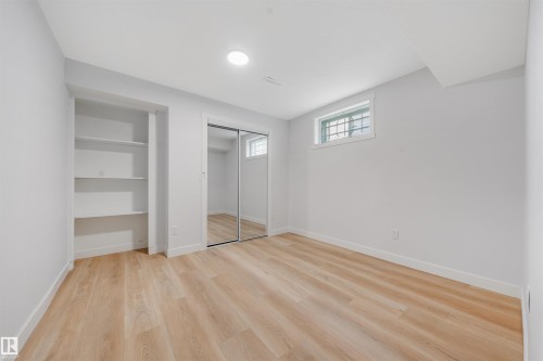 12023 137 Avenue Nw, Edmonton, AB - Indoor Photo Showing Other Room