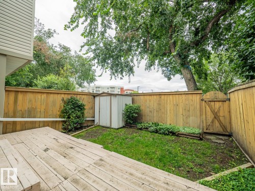 5647 137 Avenue Nw, Edmonton, AB - Outdoor
