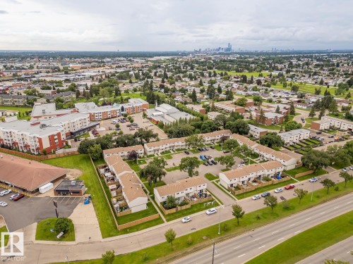 5647 137 Avenue Nw, Edmonton, AB - Outdoor With View