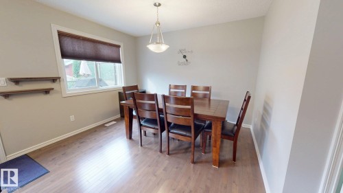 821 36A Avenue Nw, Edmonton, AB - Indoor Photo Showing Dining Room