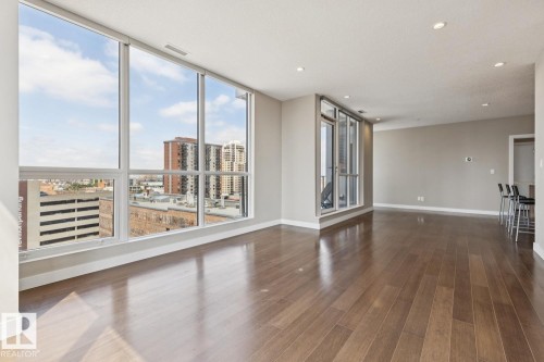 #808 10238 103 St Nw, Edmonton, AB - Indoor