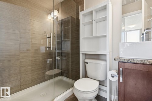 #808 10238 103 St Nw, Edmonton, AB - Indoor Photo Showing Bathroom