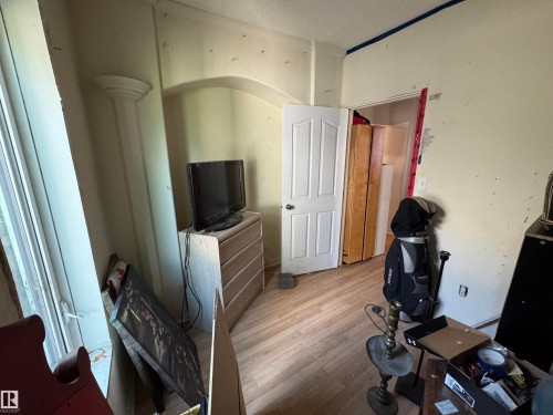 Additional content - 11147 97 Street Nw, Edmonton, AB - Indoor Photo Showing Other Room