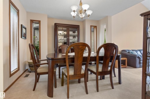 4705 Beckett Rd, Drayton Valley, AB - Indoor Photo Showing Dining Room